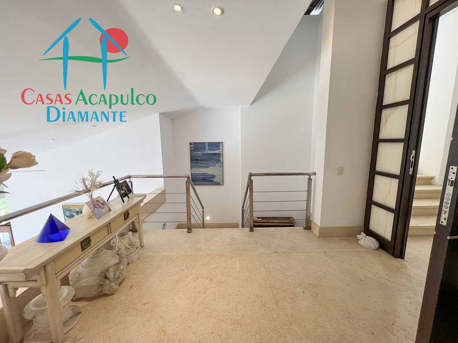 Casa Mezu - Vestíbulo de acceso 4